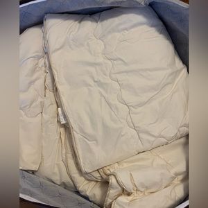 Australian wool comforter